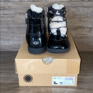 UGG Ager Black Patent Leather Boots Toddler 10